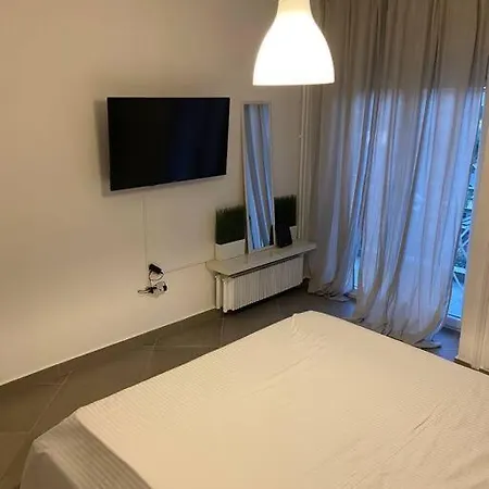 Medusa Apartment In Glyfada Ateny Zewnętrze zdjęcie